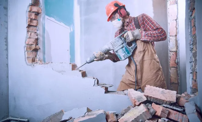 Démolition de murs, Saint-Chamond, SLT TP